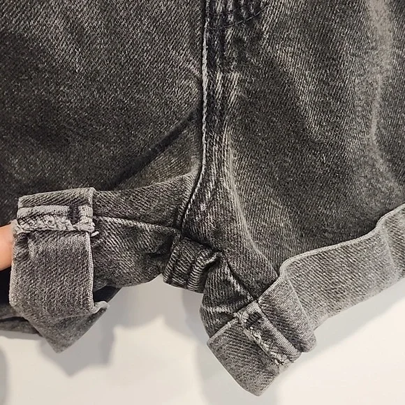 P.3 Levi Strauss 954 Charcoal Jean Shorts Size: 5 - Picture 3 of 4